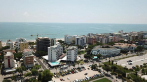Residence Alla Rotonda Lido Di Jesolo